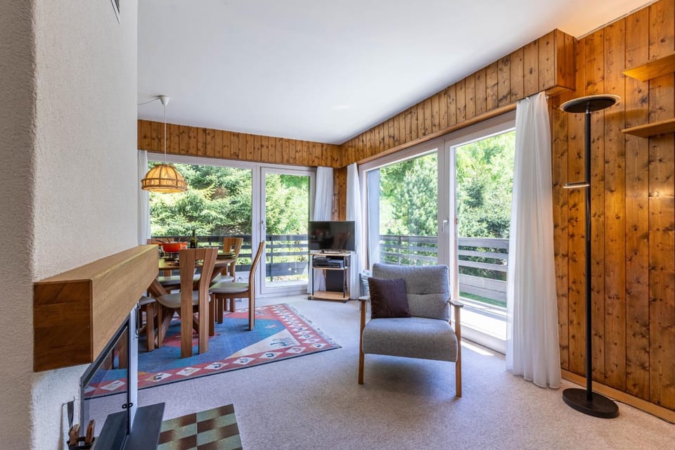 Communal lounge/ TV room, Living room