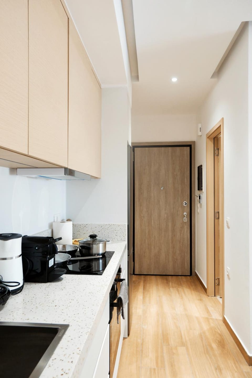 Near Pireas Port-Brand New Suite Apartment in Athens