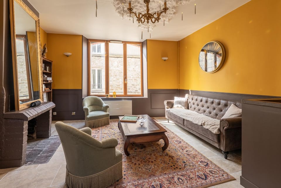 Living room, Seating area