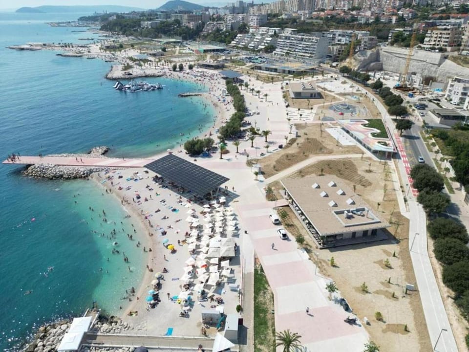 Nearby landmark, Beach