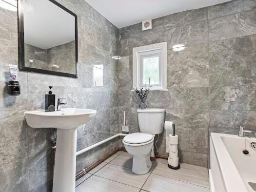 Toilet, Bathroom, Bath