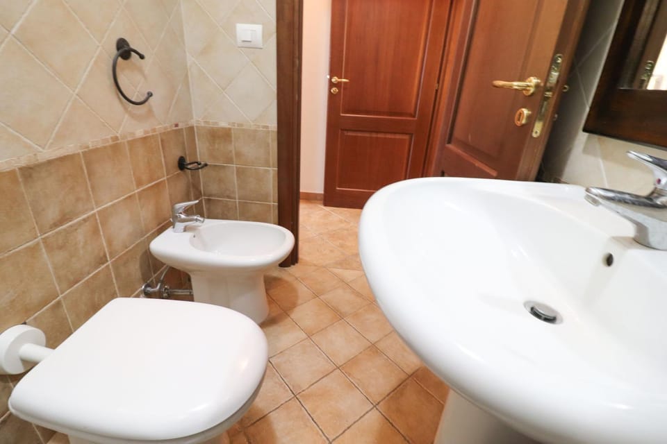 Toilet, Bathroom, bidet