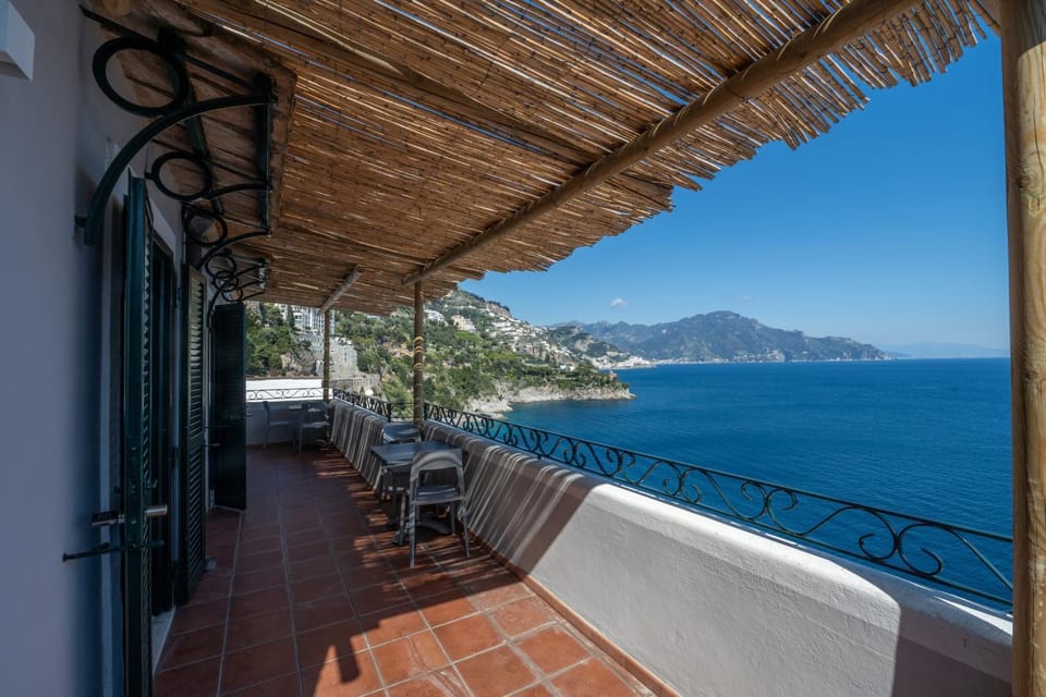 Natural landscape, Balcony/Terrace, Sea view
