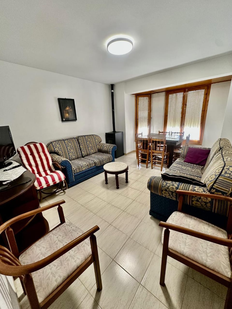 TV and multimedia, Living room, Seating area