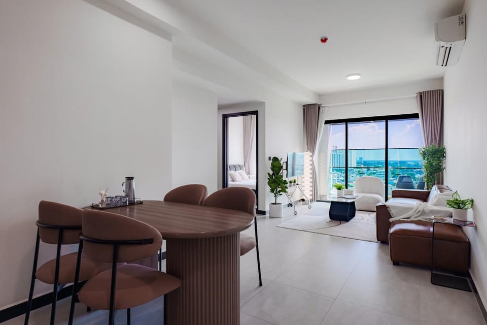 Minimal Luxury Apartment District 4 Apartment in Ho Chi Minh City