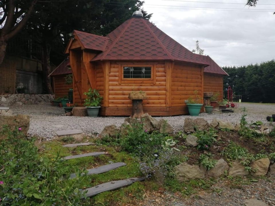 The Cabin & hot tub at Ashleigh House Cabin in Wales