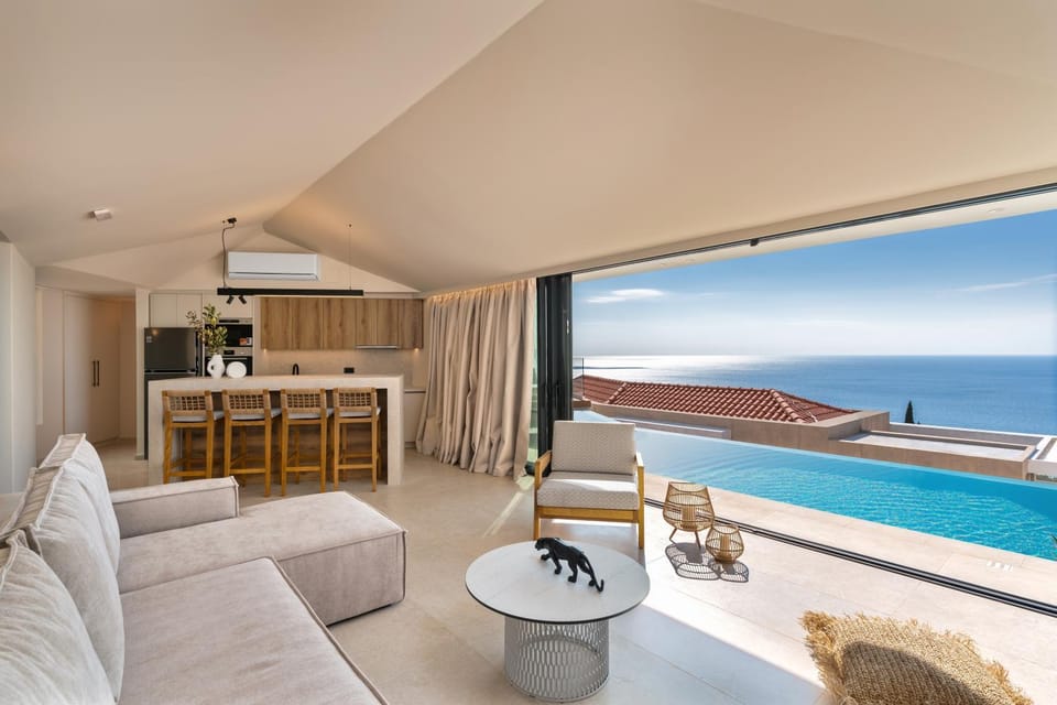 View (from property/room), Balcony/Terrace, Pool view, Sea view, Swimming pool
