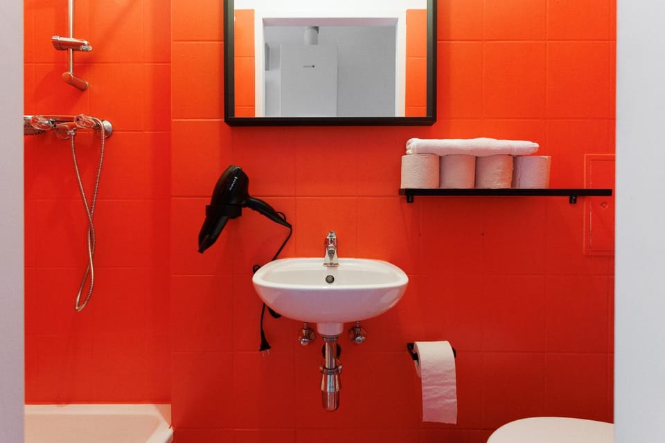 Shower, Bathroom, towels