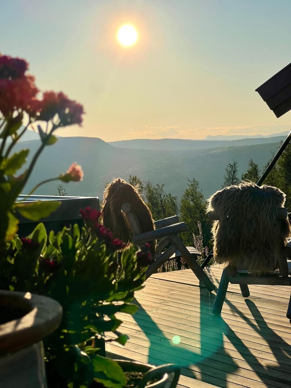 Balcony/Terrace, Mountain view, Sunset