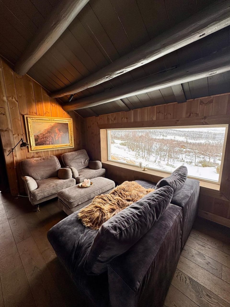 Living room, Seating area
