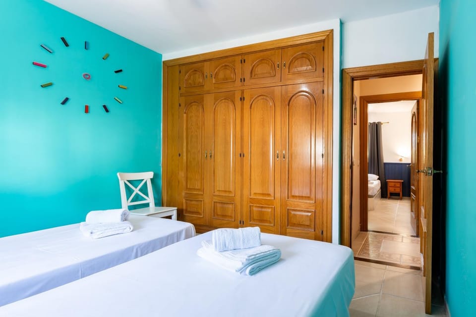 Bed, Bedroom, wardrobe