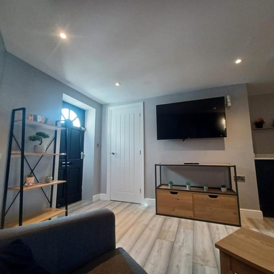 Brand New Beautiful & Cosy-1B with parking Apartment in Norwich