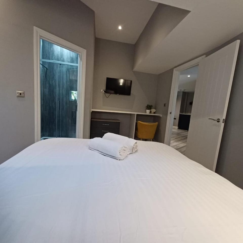 Brand New Beautiful & Cosy-1B with parking Apartment in Norwich