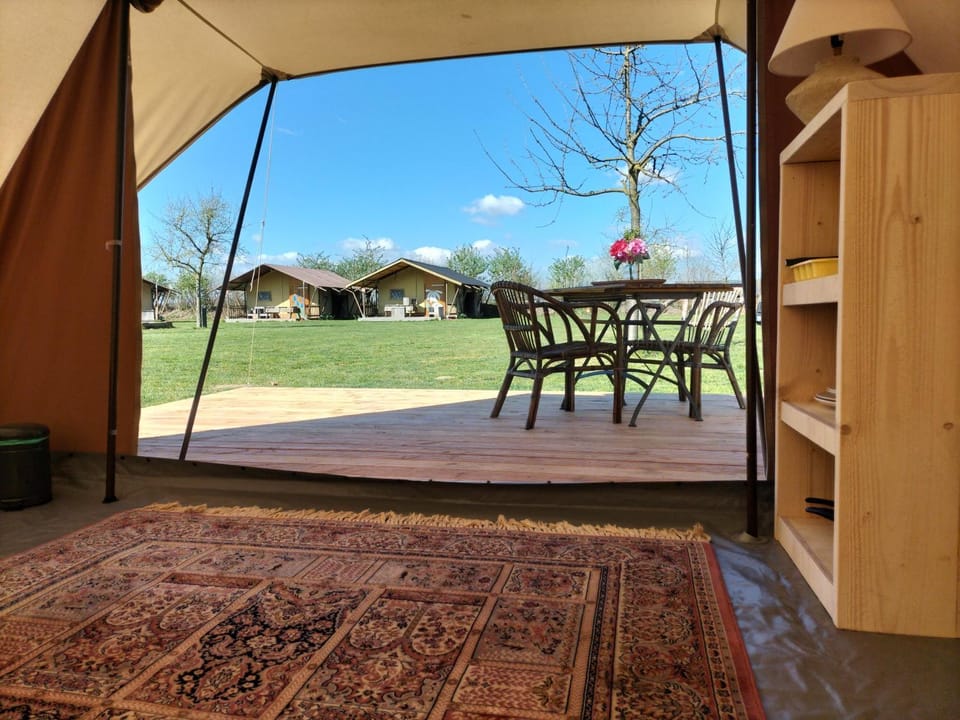 Hoeve Linnerveld Trekkerstent Luxury tent in Limburg (province)