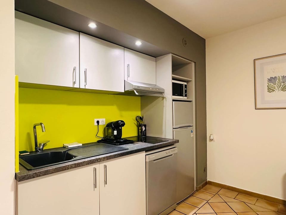 Coffee/tea facilities, Kitchen or kitchenette, toaster