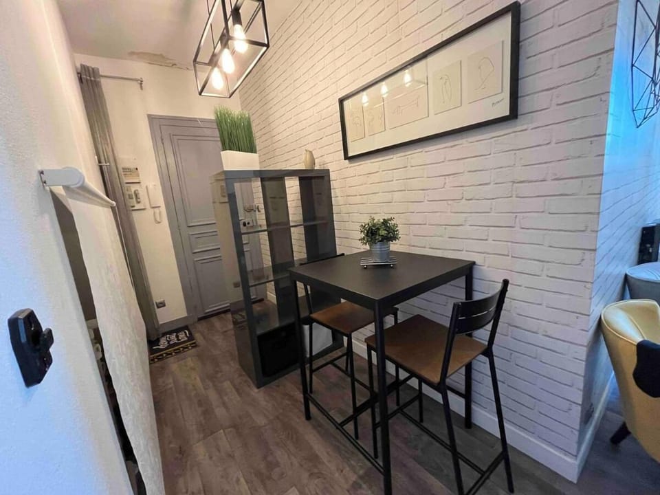 Studio proche gare centre ville au calme côté cour Apartment in Orléans