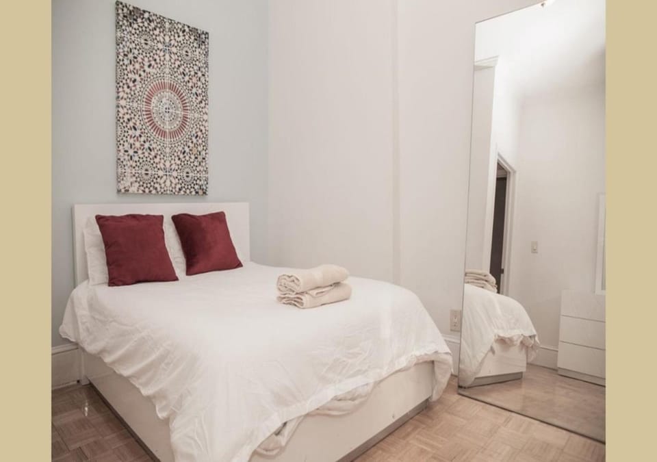 Great Location! Spacious 3BR Loft in Midtown West!, June To Aug 90 Days Stay Required Apartment in Midtown