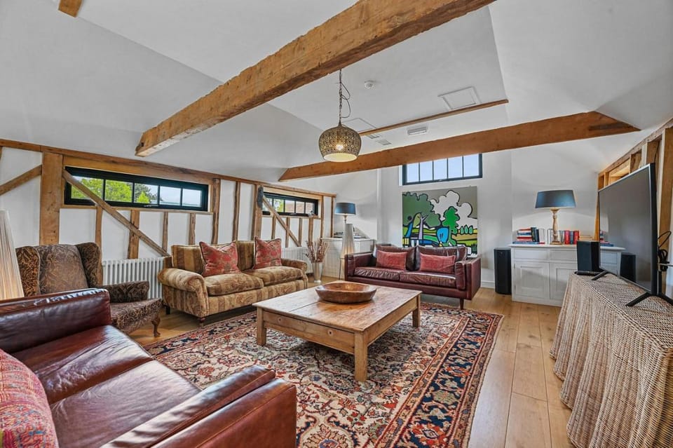 The Hare's Field, Wethersfield House in Uttlesford