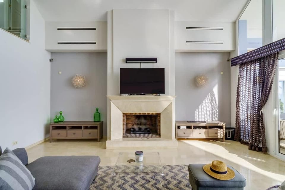Gran view villa Elviria House in Marbella