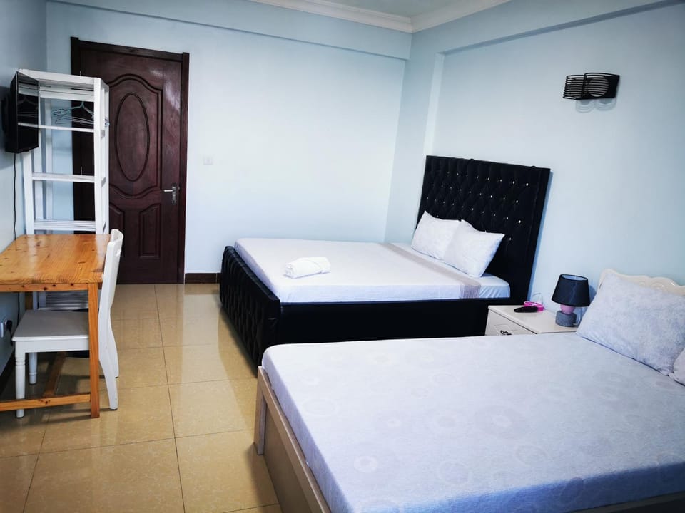 Skylar H & Apartment Vacation rental in City of Dar es Salaam