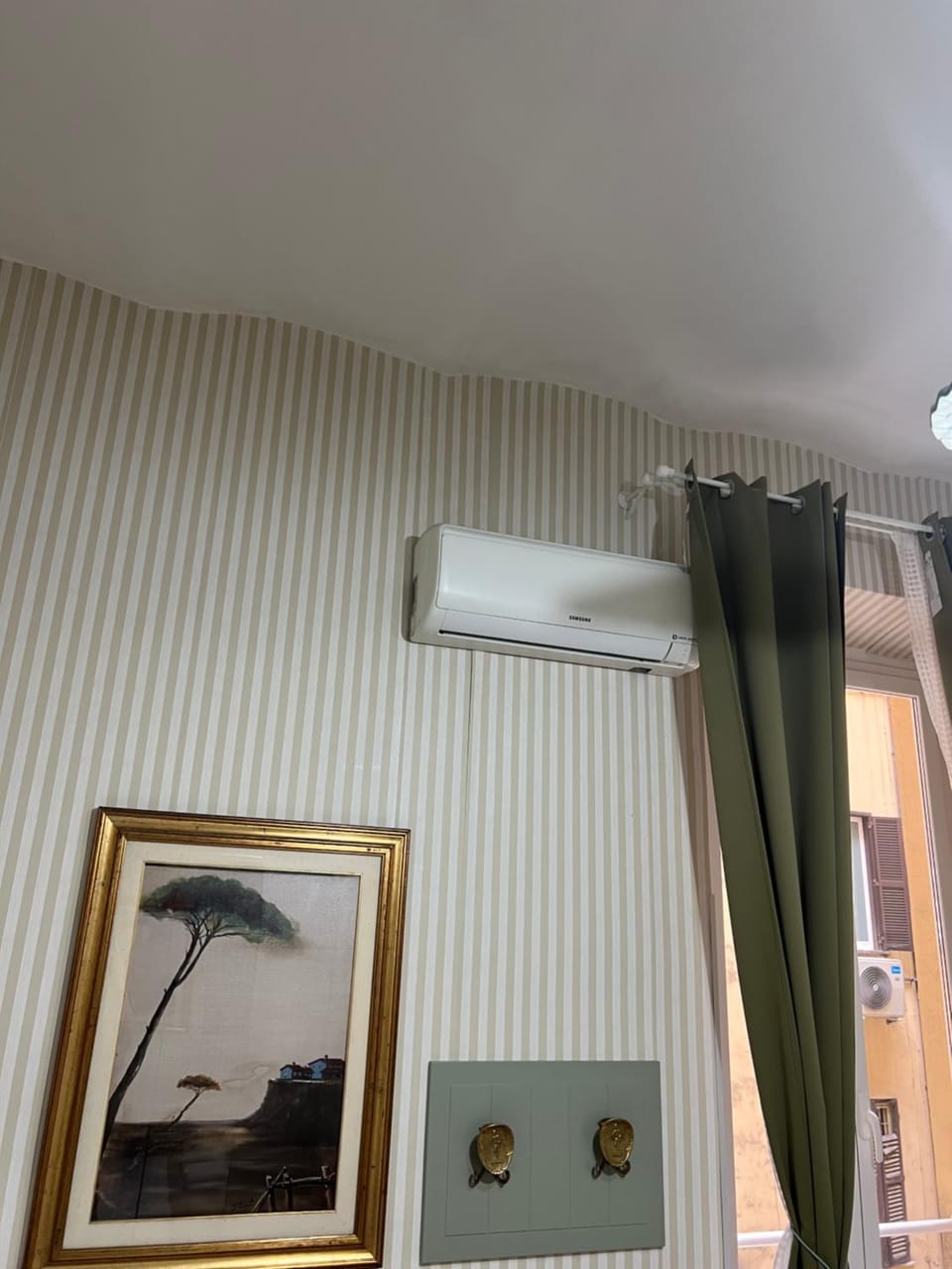 888 Vittorio Apartment in Rome