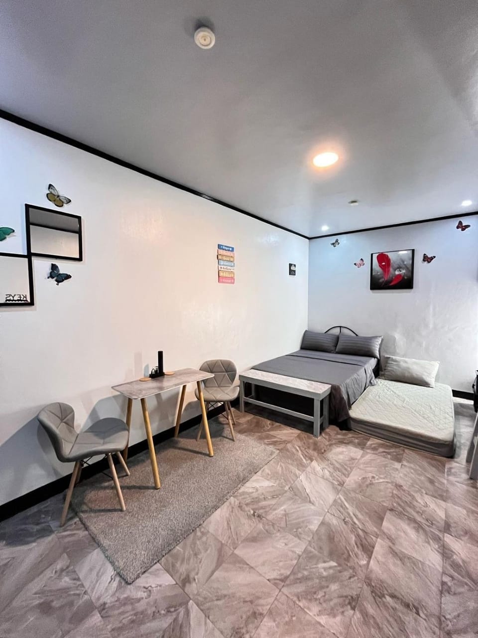 Yapi Homestay Apartment in Central Visayas