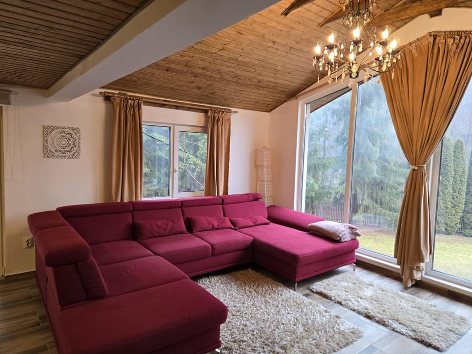 Cabana Susurul Cristalin House in Cluj County