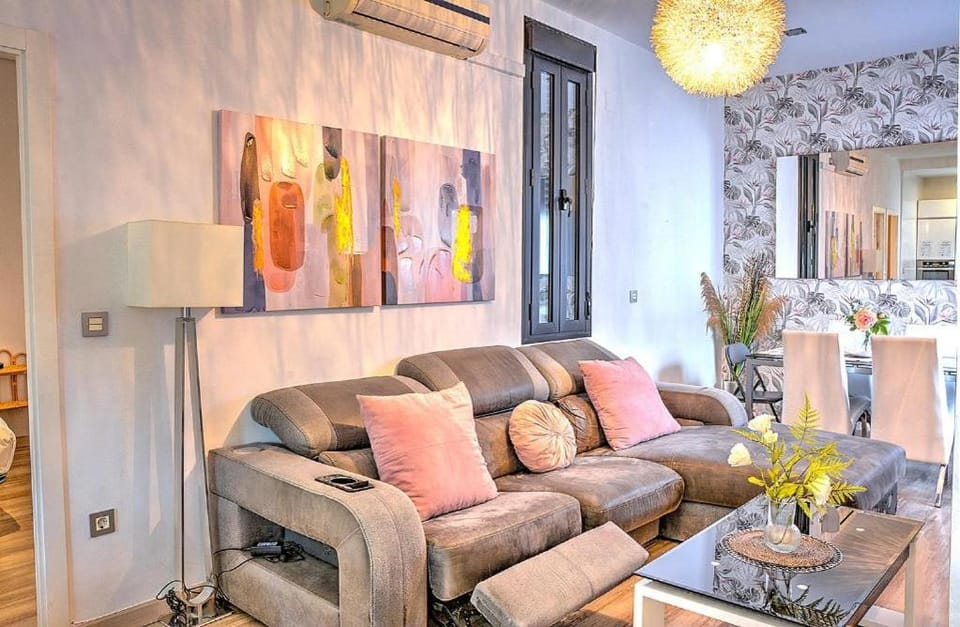Apartamento Gran Plaza luminoso, 3 room Apartment in Seville