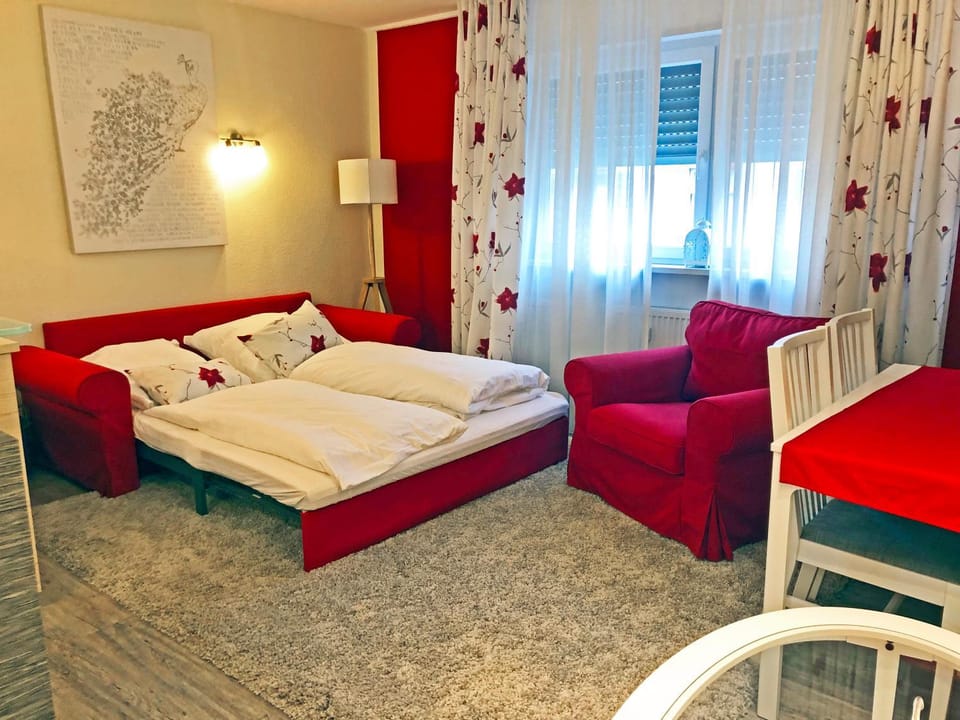 Bed, Living room, Photo of the whole room