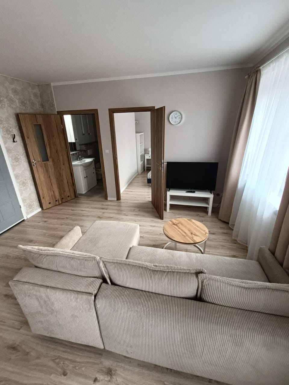 TV and multimedia, Living room, Seating area