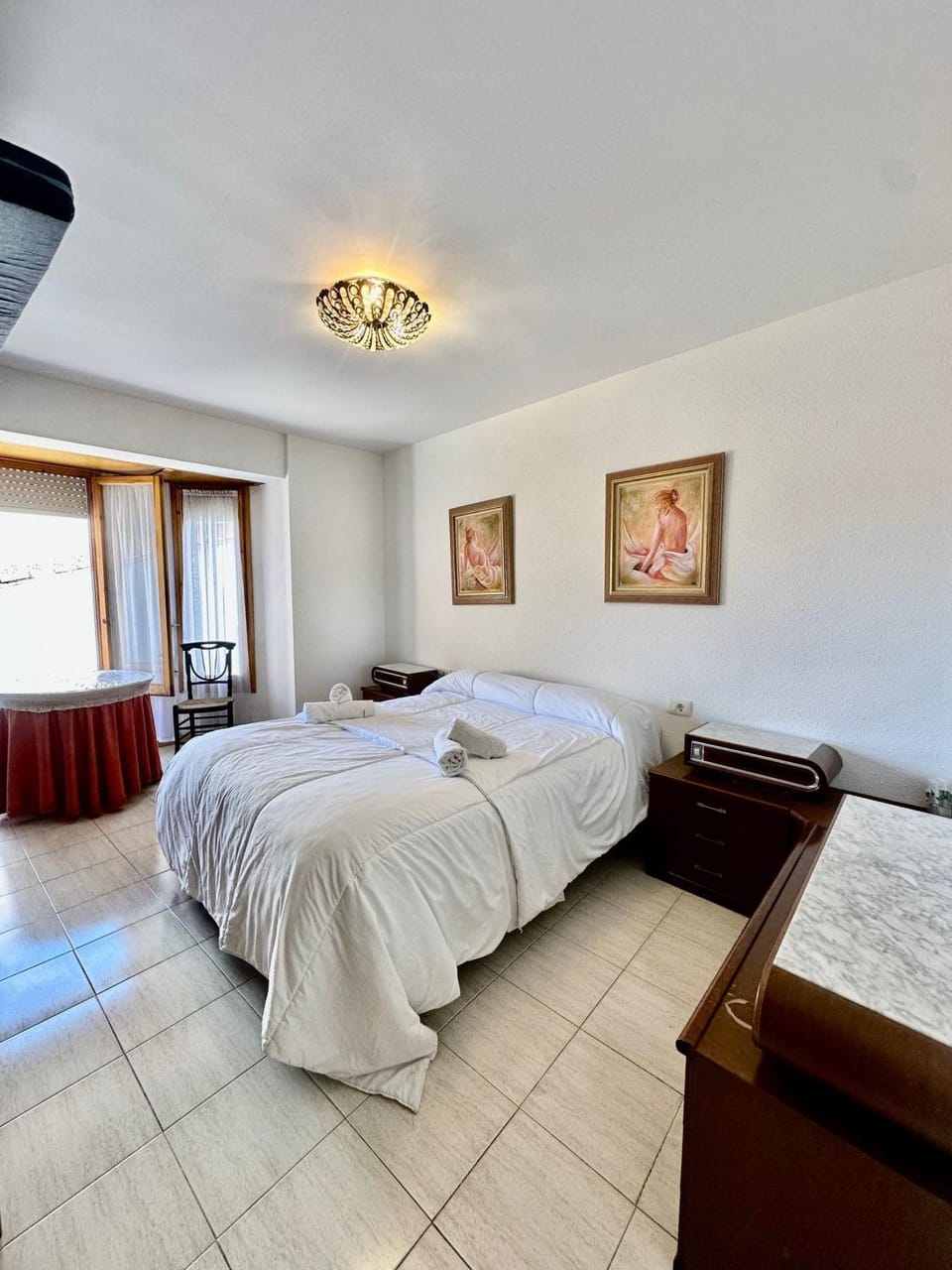 Bed, Decorative detail, Bedroom