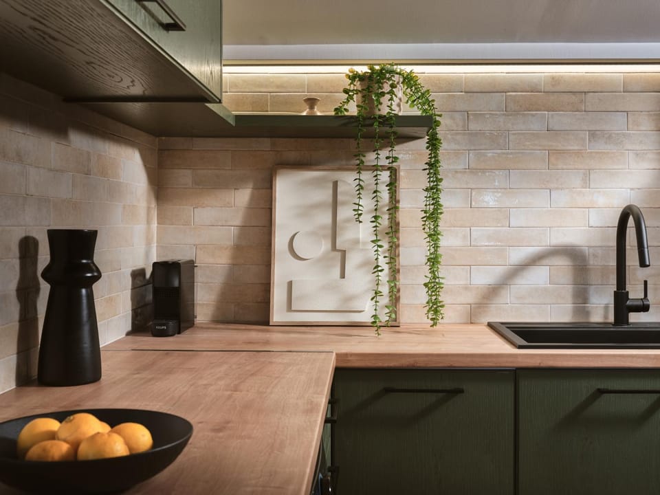 Kitchen or kitchenette