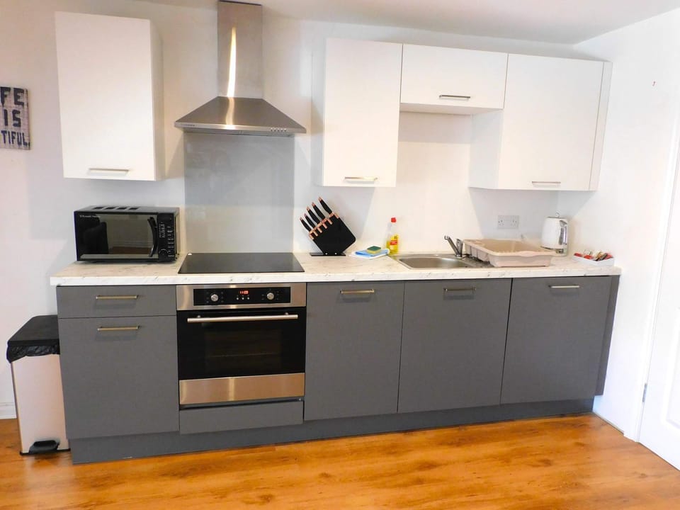 No 7 - Modern 1 Bedroom Apartment in Lanark Town Centre Apartment in Lanark