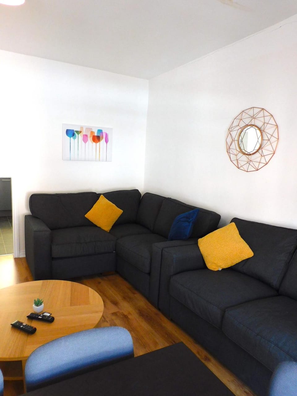 No 9 - Modern 3 Bedroom Apartment in Lanark Town Centre Apartment in Lanark