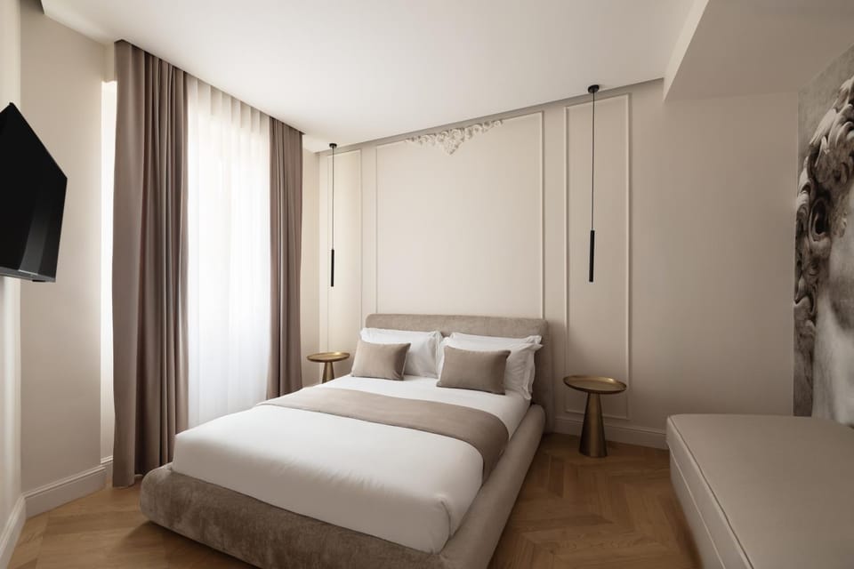 Bed, TV and multimedia