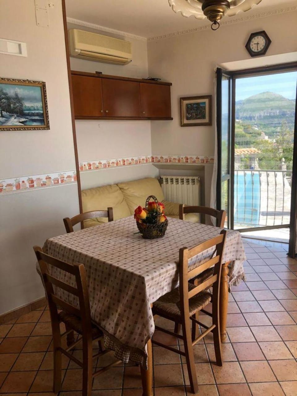 Balcony/Terrace, kitchen, air conditioner