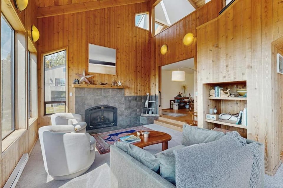 Timber & Tide House in Sonoma County