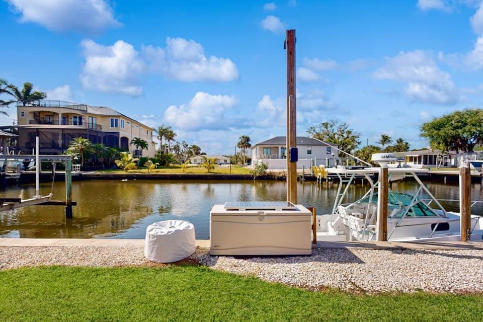 A Little Waterside Paradise Apartment in Bonita Springs