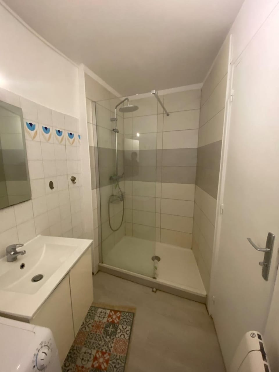 Shower, Bathroom, towels