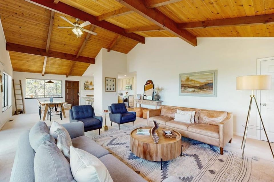 Restoration House House in Groveland