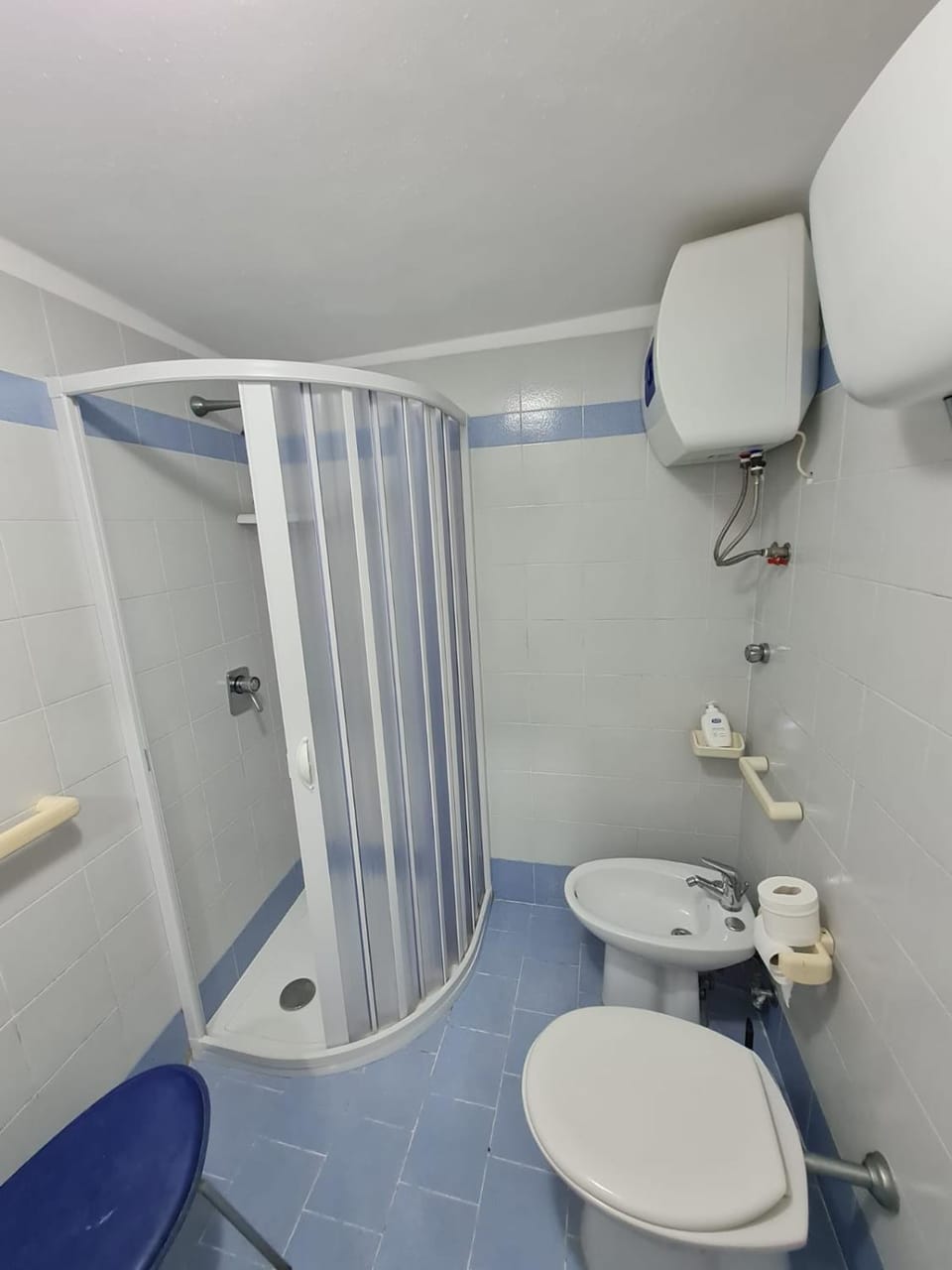 Shower, Toilet, Bathroom, bidet