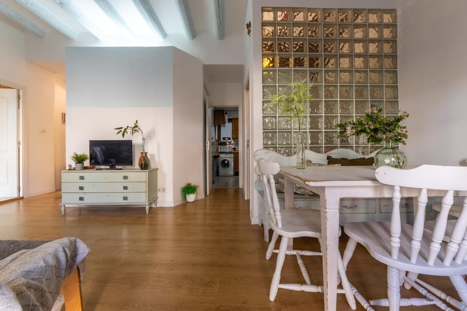 TV and multimedia, Kitchen or kitchenette