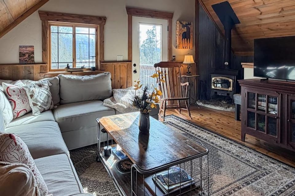 Shadow Mountain Marina House in Rocky Mountain National Park