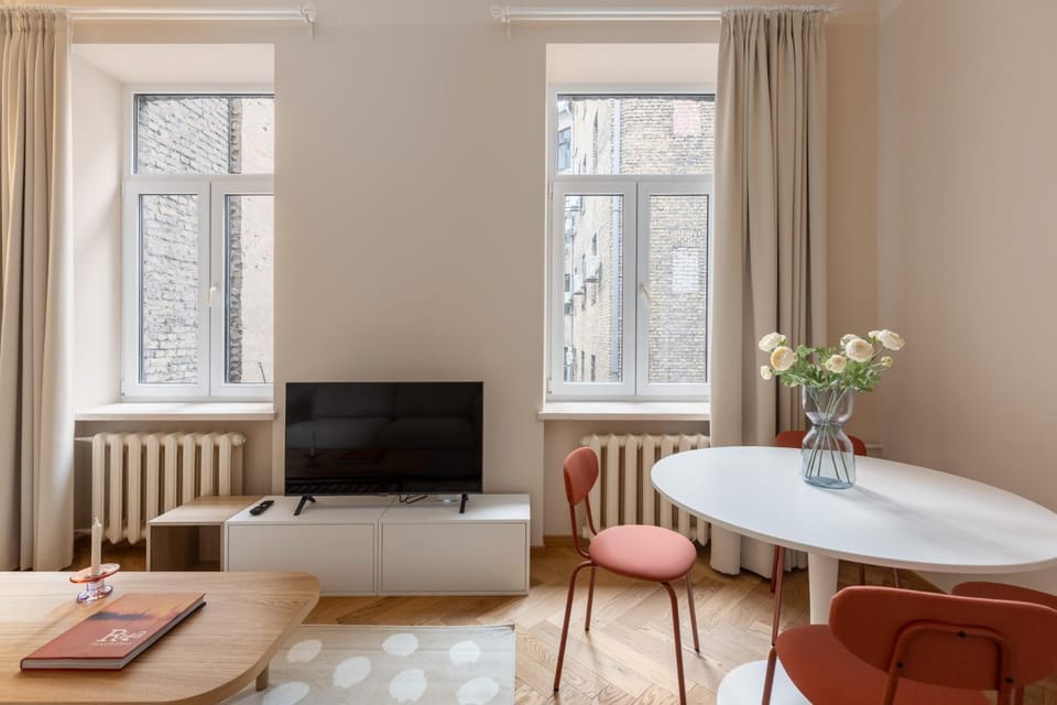 TV and multimedia, Living room, Dining area