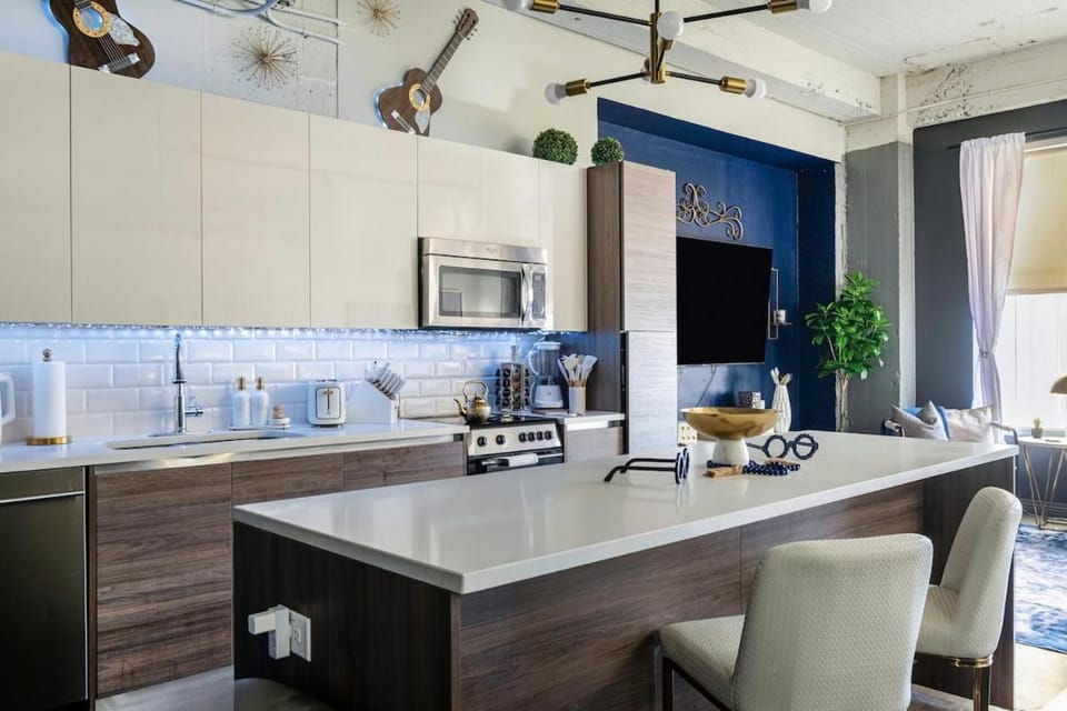 Chic Downtown Industrial loft Apartment in Dallas