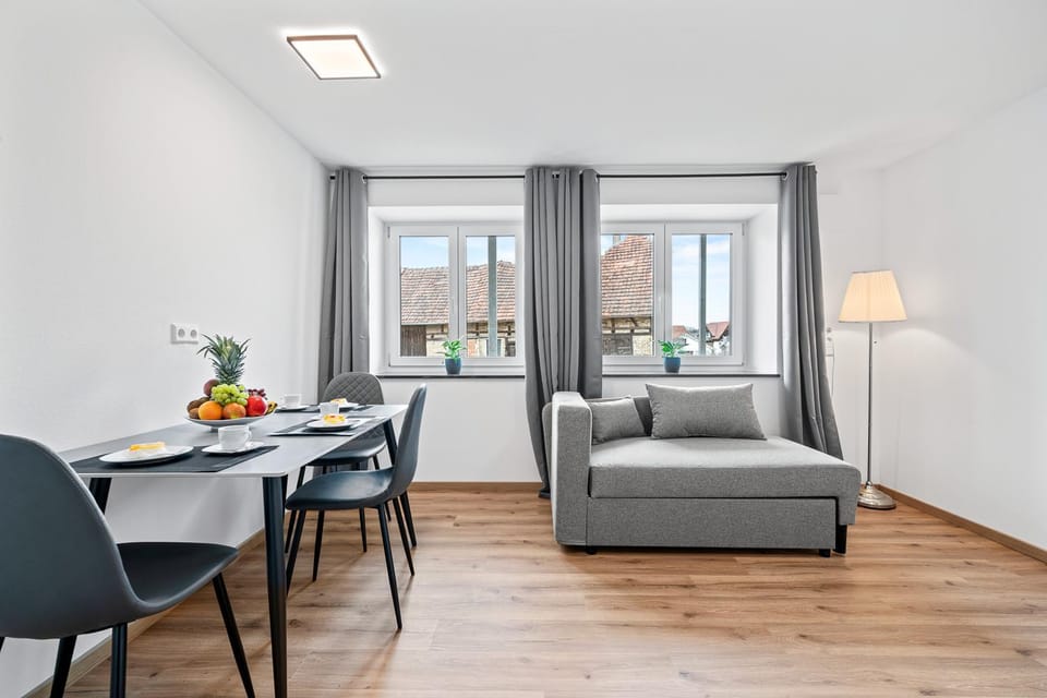 Living room, Photo of the whole room, Dining area