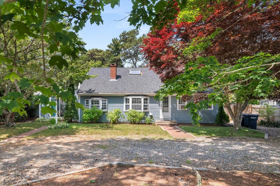Walk to Seaside Park Stylish Updated Interior House in West Hyannisport