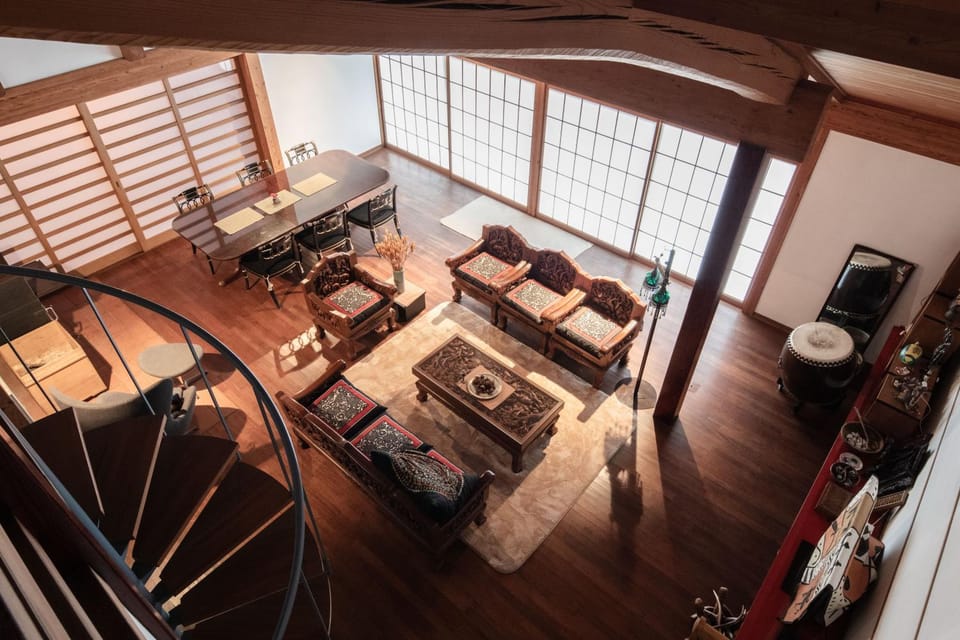 Communal lounge/ TV room, Living room, Dining area, Evening entertainment