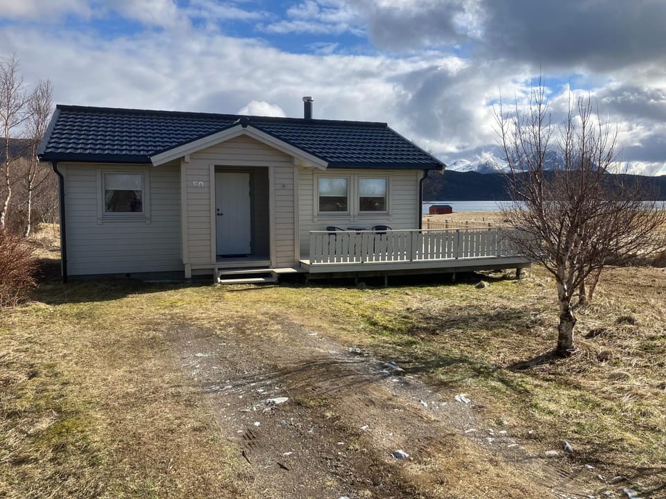 Røssøyhytta House in Lofoten