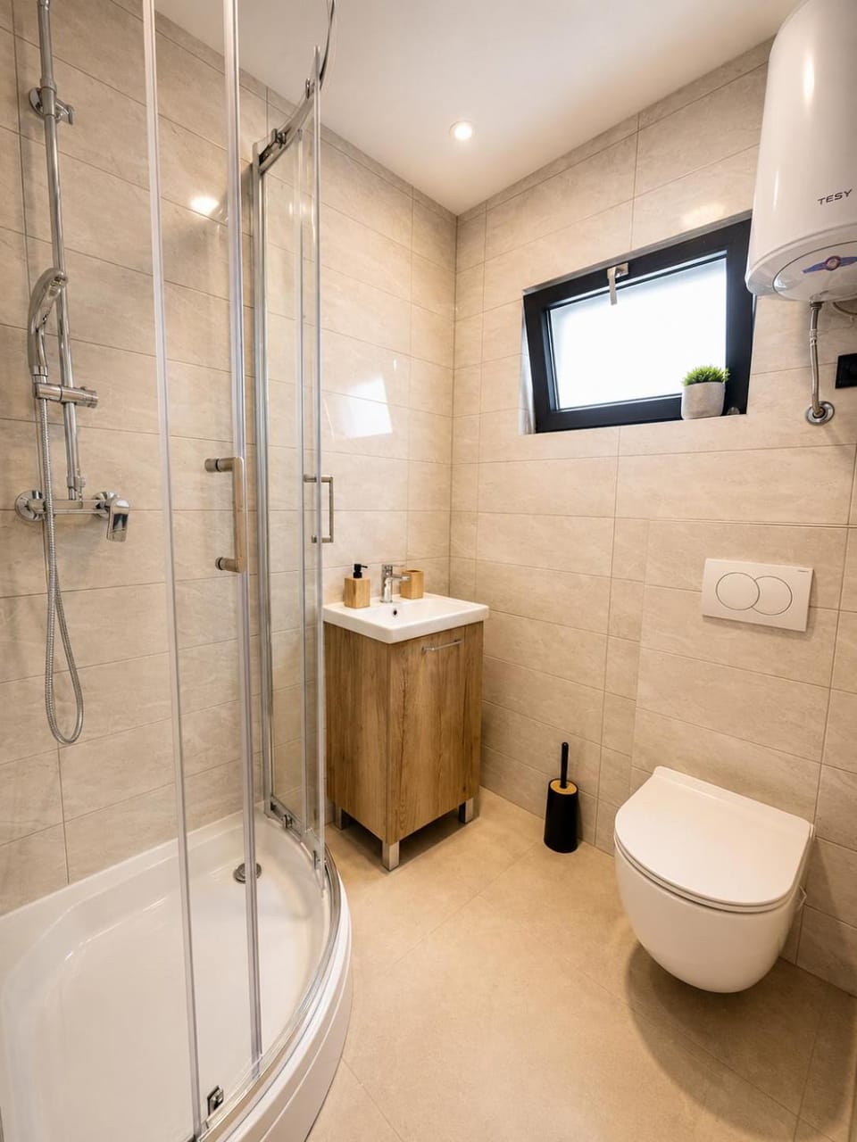 Shower, Toilet, Bathroom, Bath